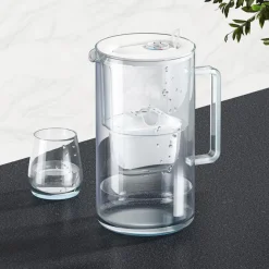 Aquaphor Maxfor+ lasinen vedensuodatuskannu 2,5 l, valkoinen