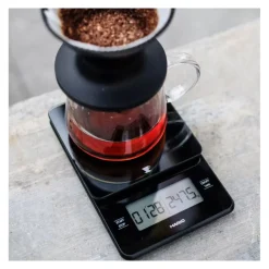 Hario Barista Glass Scale kahvivaaka, musta