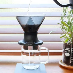 Hario V60 Mugen x Switch Dripper koko 02 suodatinsuppilo, musta
