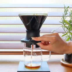 Hario V60 Mugen x Switch Dripper koko 02 suodatinsuppilo, musta
