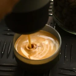 Wacaco Minipresso GR2 Ground kannettava espressokeitin